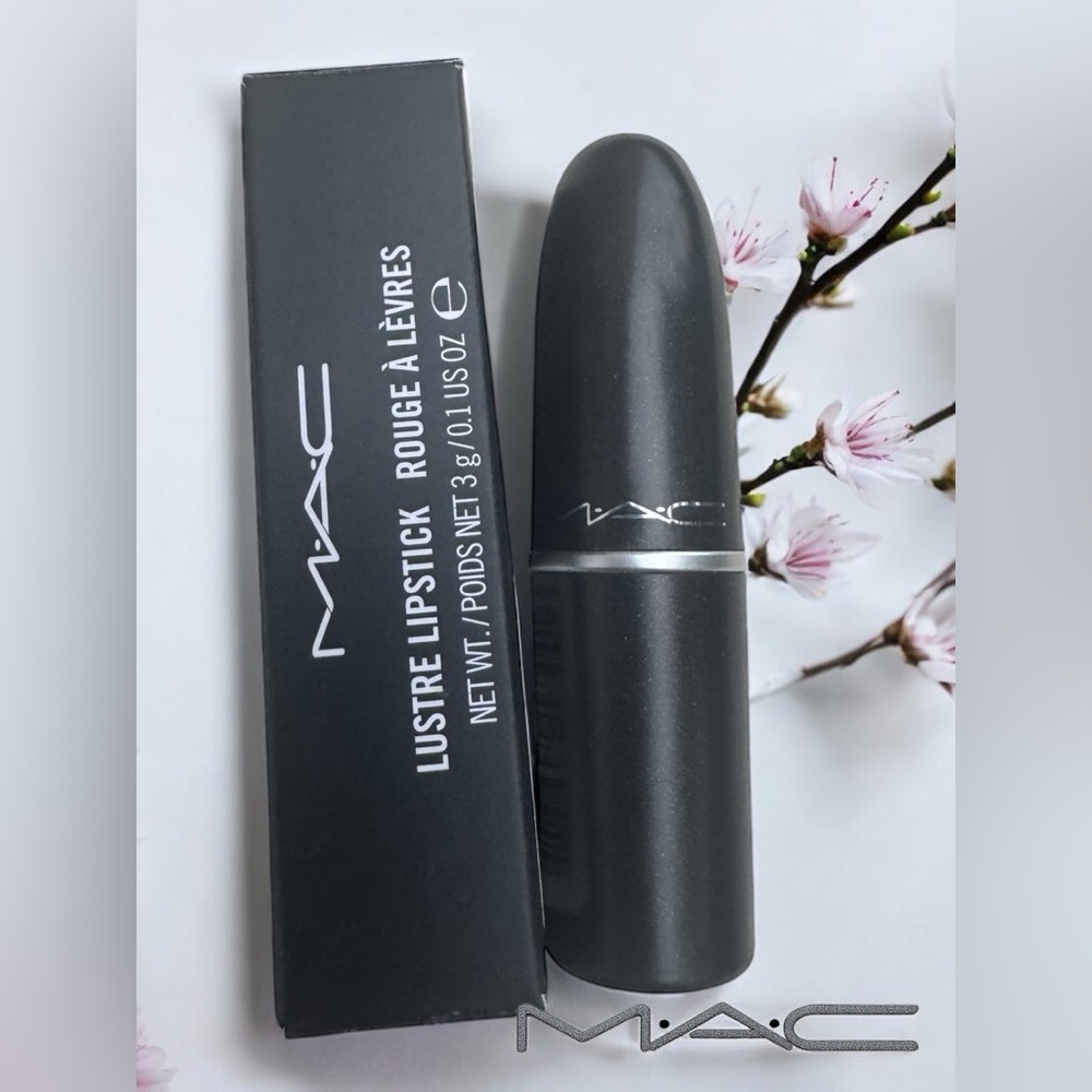 MAC WAY TO LOVE Lustre Lipstick. VERY RARE. NEW IN BOX. - Picture 6 of 8